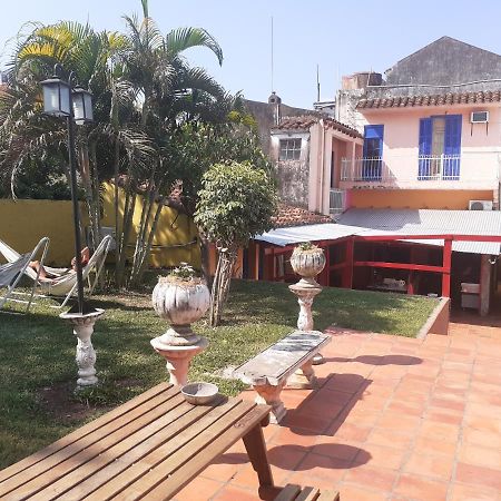 הוסטל אסונסיון Isla Francia מראה חיצוני תמונה